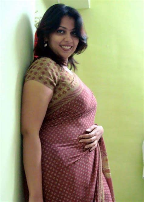 tamil aunty saree sex|Chennai Aunty having saree sex with bf in the bathroom